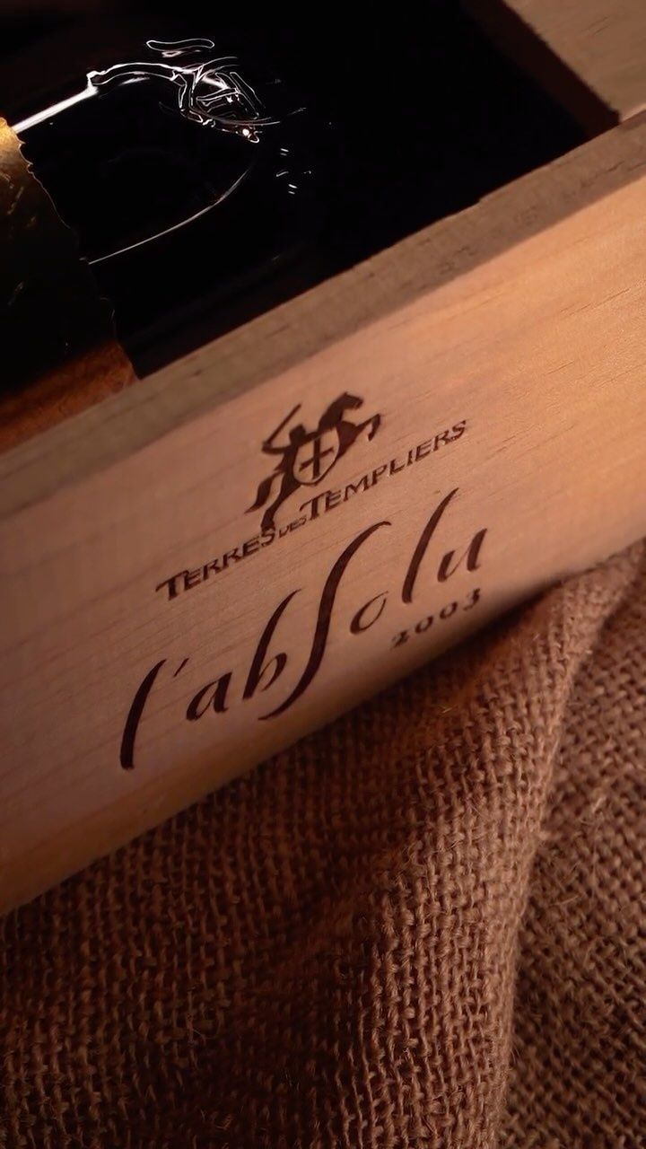 ? Quand le studio shoot un grand cru de @terresdestempliers ...
